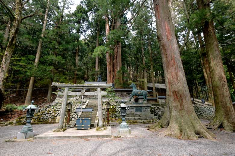 洞川八幡宮