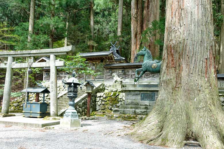 洞川八幡宮